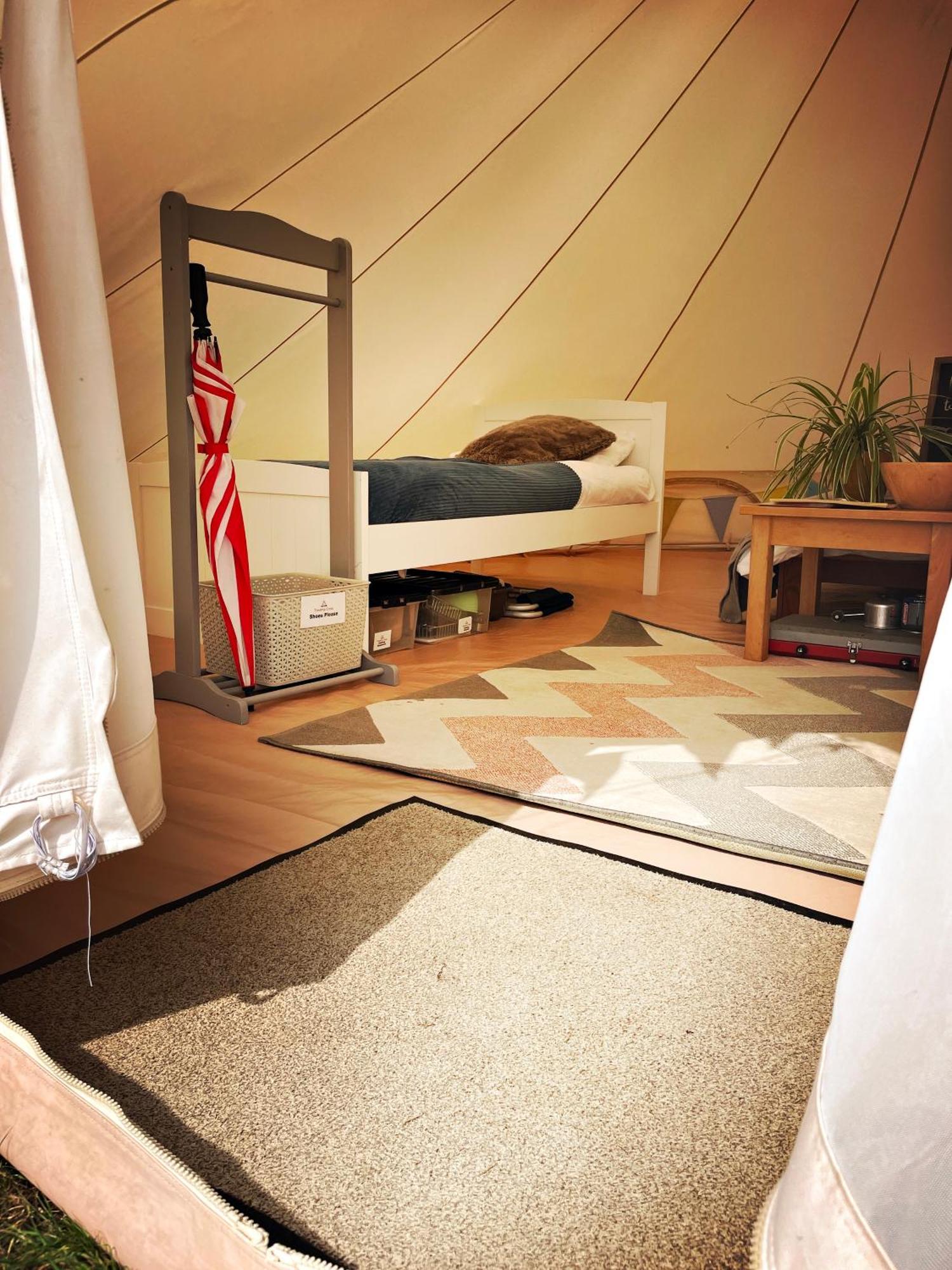 Trevena Cross Glamping & Camping Helston Exterior foto