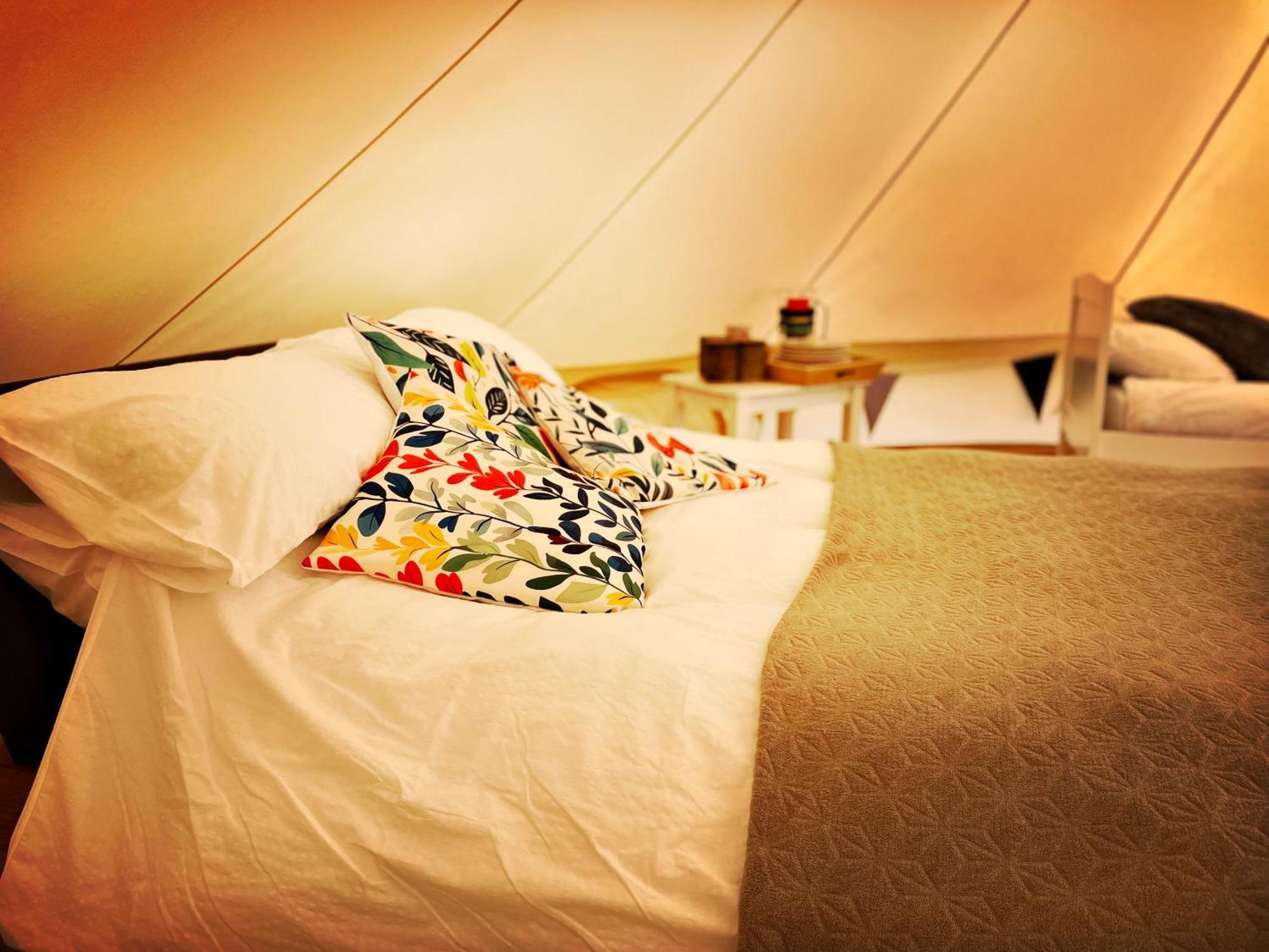 Trevena Cross Glamping & Camping Helston Exterior foto