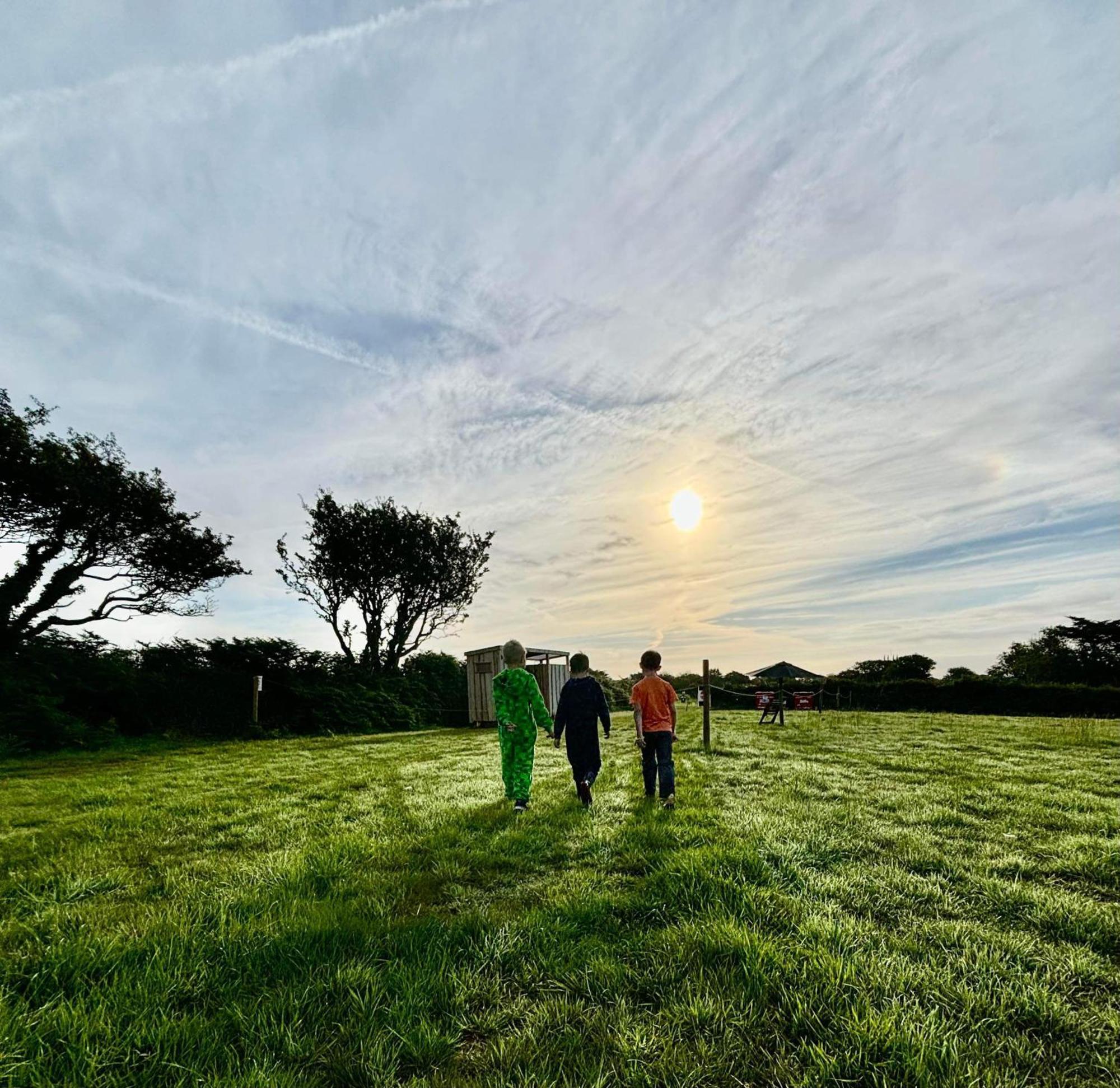 Trevena Cross Glamping & Camping Helston Exterior foto
